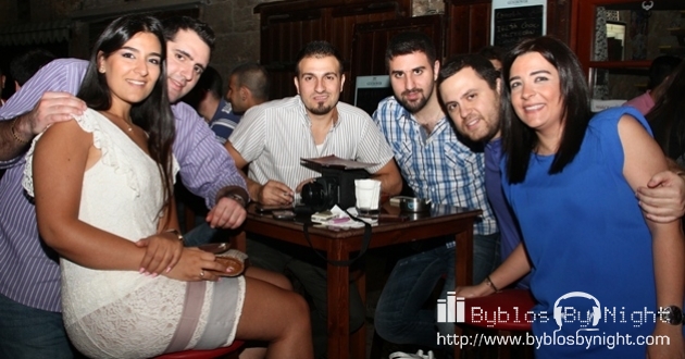 Saturday at La Paz Pub, Byblos